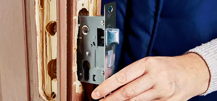 Garage Door Lock Replacement Broken Arrow